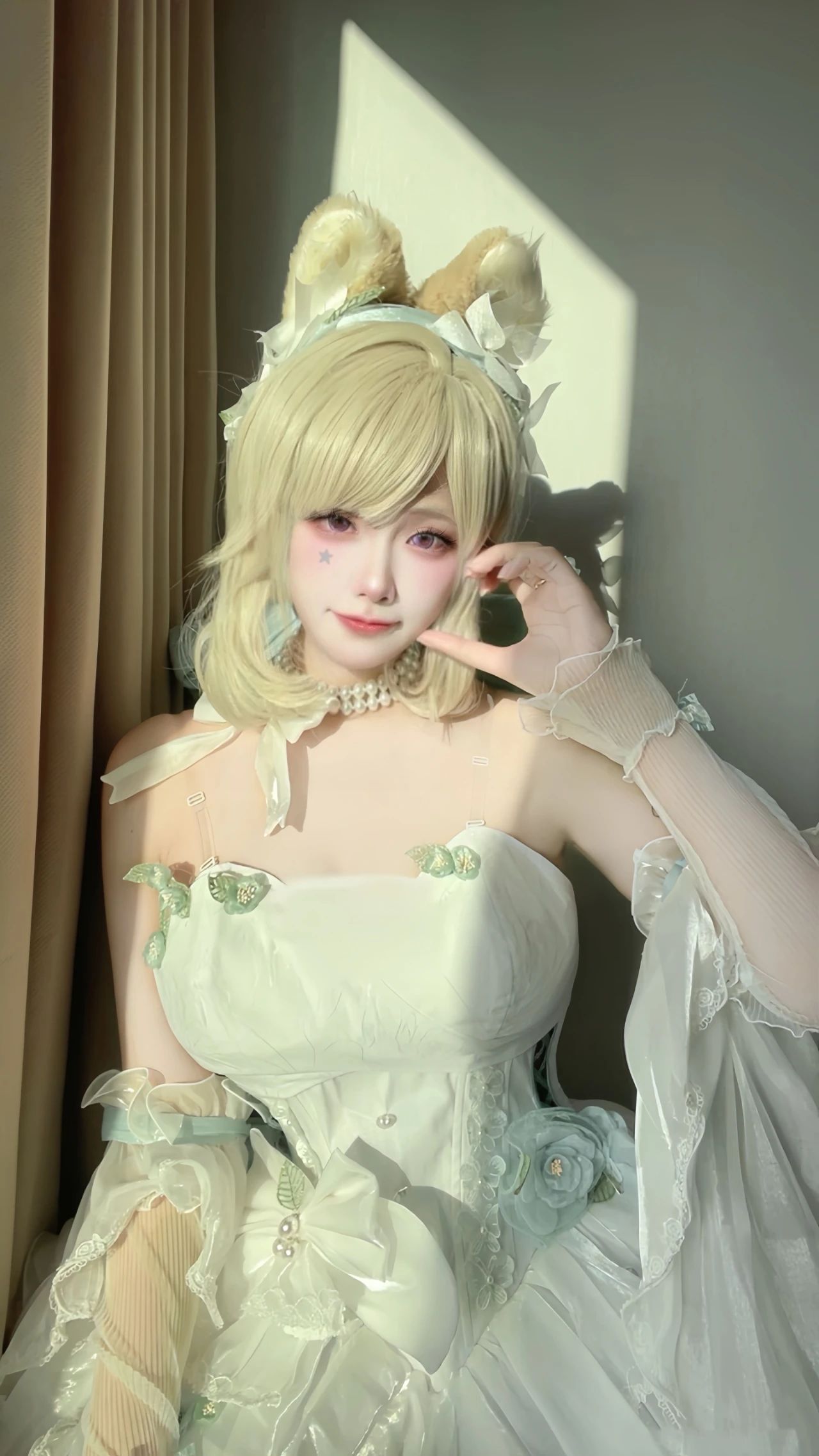 原神cos：白丝+女仆装，神子让人狂喜！制服秘书雷神，女仆刻晴甘雨莫娜你选谁？