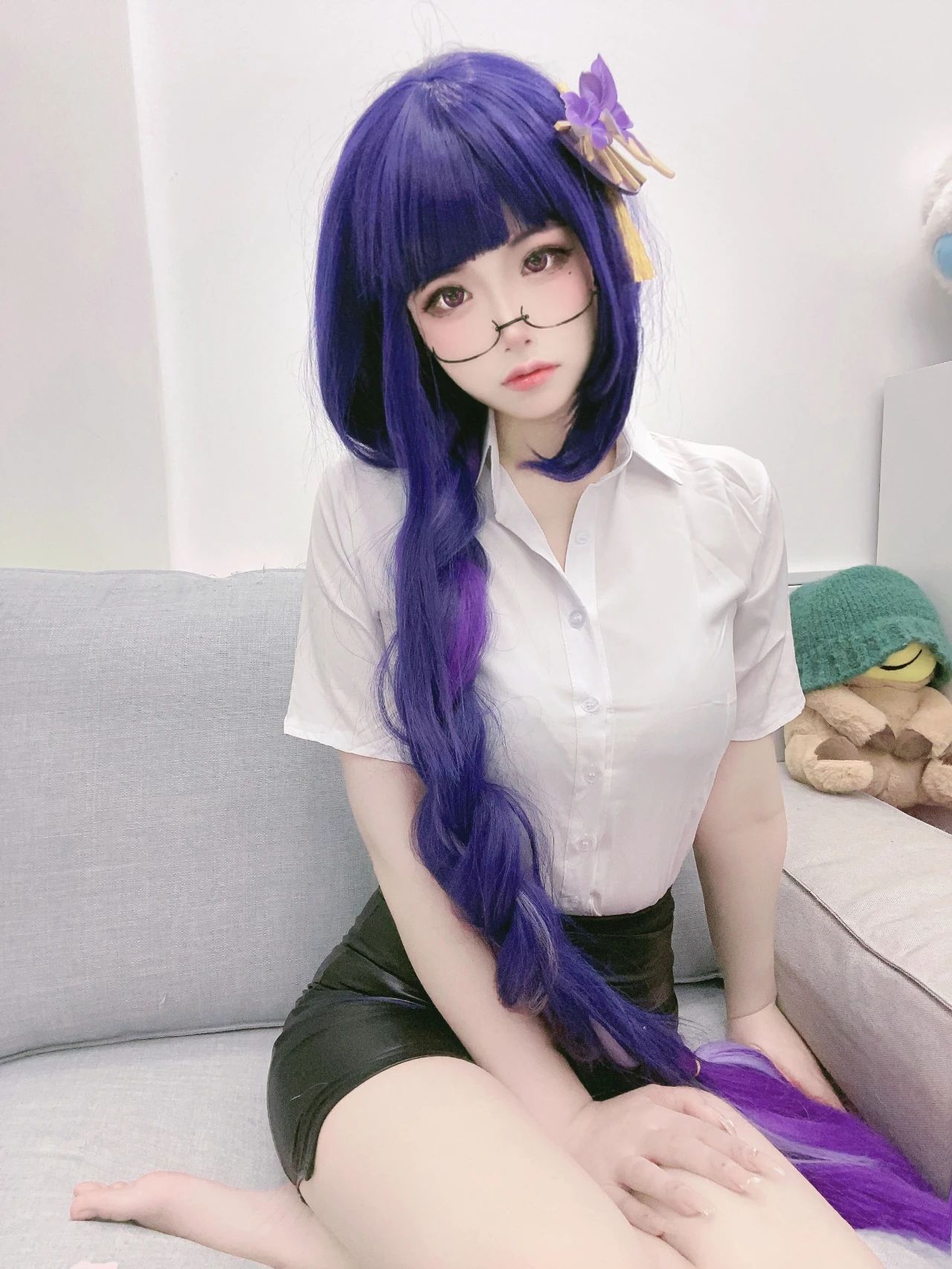 原神cos：白丝+女仆装，神子让人狂喜！制服秘书雷神，女仆刻晴甘雨莫娜你选谁？