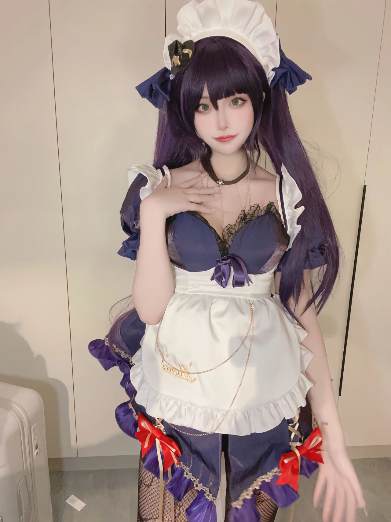 原神cos：白丝+女仆装，神子让人狂喜！制服秘书雷神，女仆刻晴甘雨莫娜你选谁？