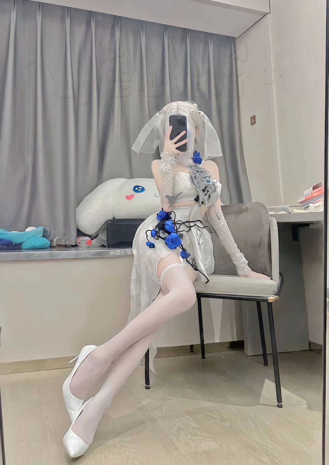 原神cos：黑丝+制服，甘雨秘书太合适了！邪魅雷神胡桃反差真大，婚纱刻晴神子让人狂喜！