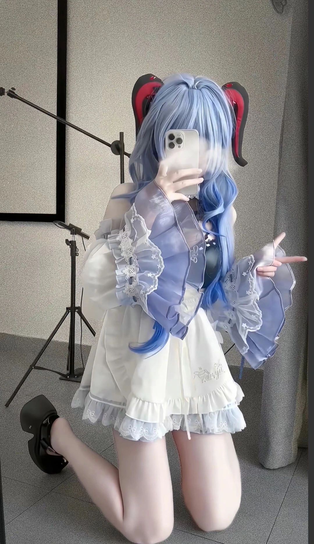 原神cos：黑丝+制服，甘雨秘书太合适了！邪魅雷神胡桃反差真大，婚纱刻晴神子让人狂喜！