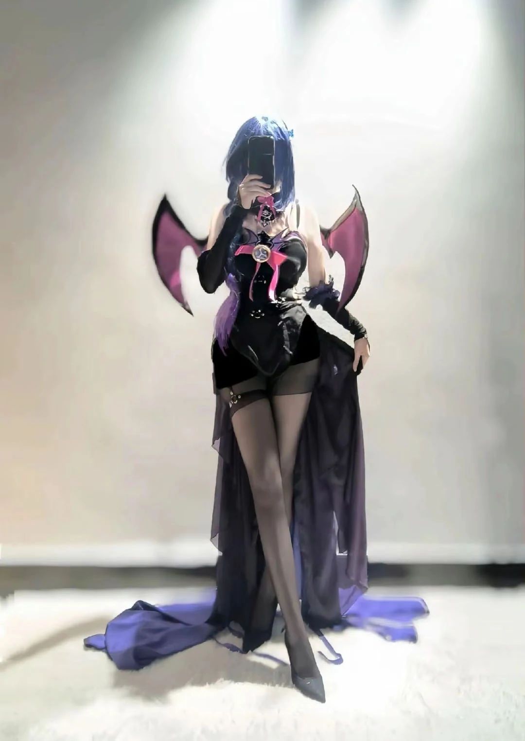 原神cos：黑丝+制服，甘雨秘书太合适了！邪魅雷神胡桃反差真大，婚纱刻晴神子让人狂喜！