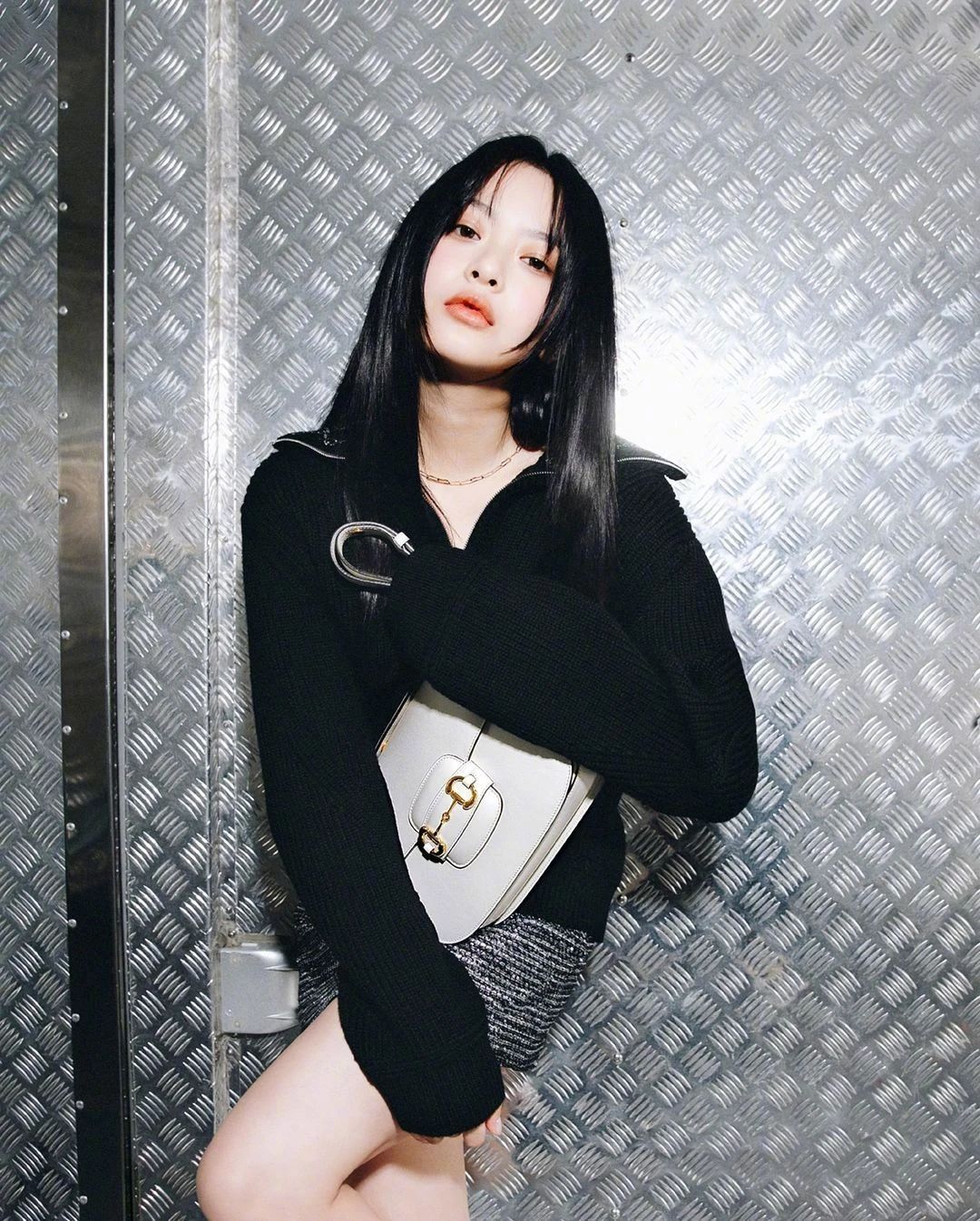 New Jeans Hanni x GUCCI画报，表现力一流！