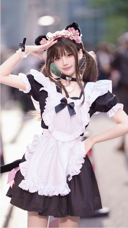 女仆装美少女，可爱猫耳学妹！