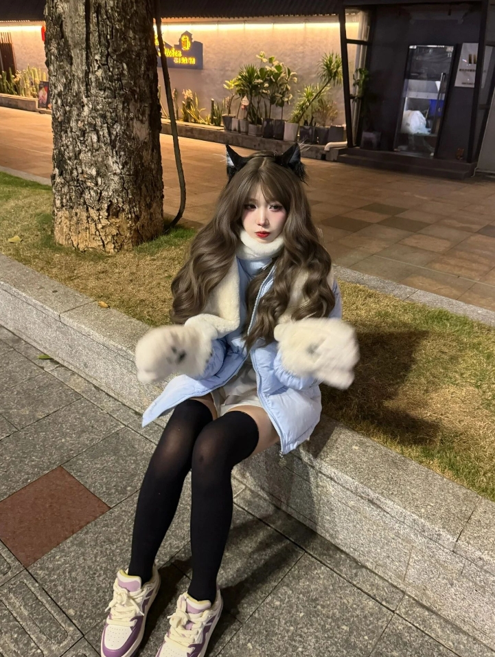 写真｜过膝袜猫系女友