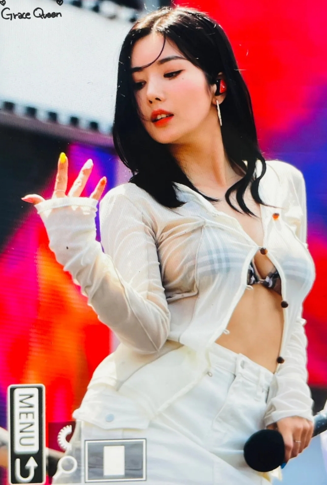 韩国主播李世玲，窈窕身材成为新一届“水弹女神”！