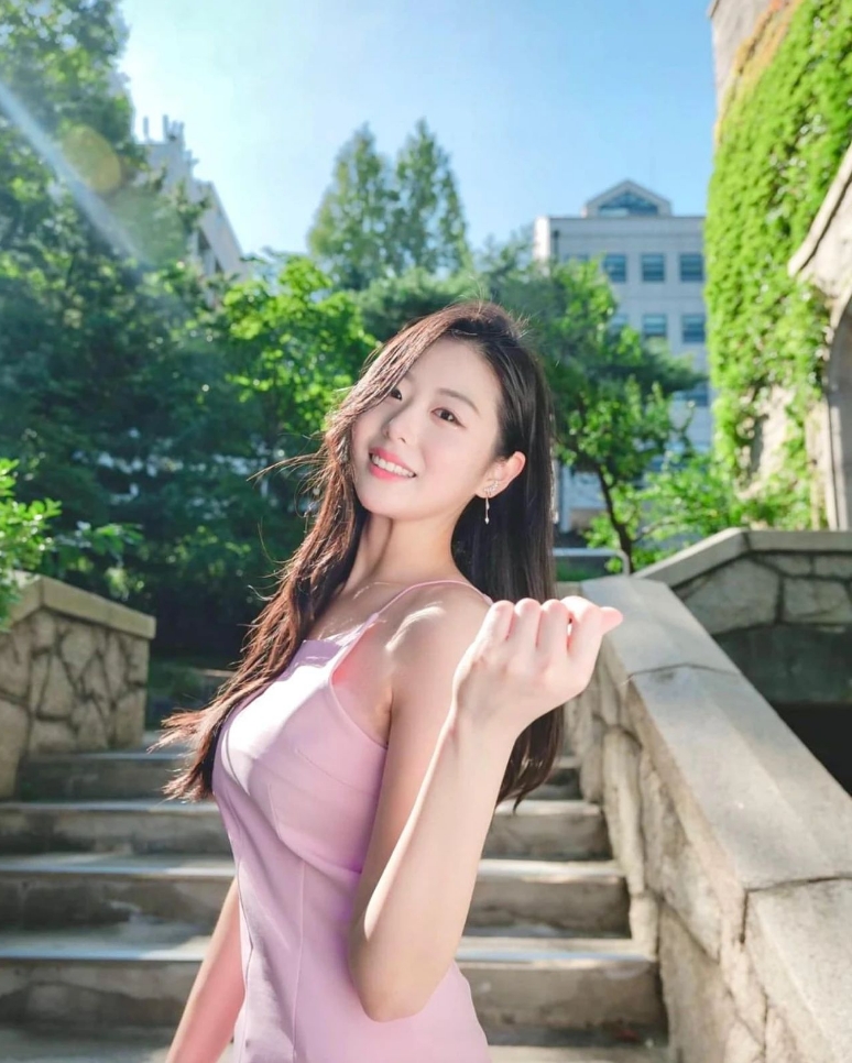 韩国主播李世玲，窈窕身材成为新一届“水弹女神”！