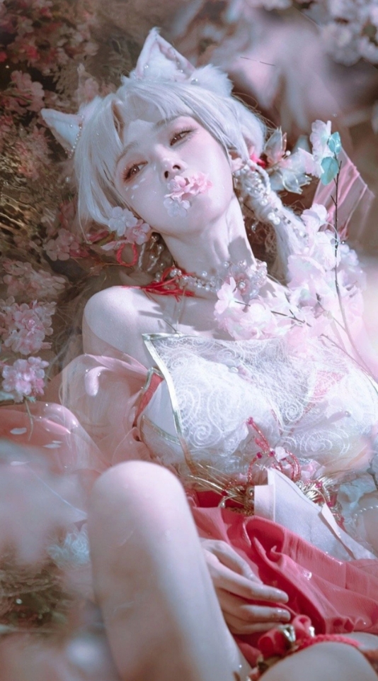 【cos】【走路摇老师·胡桃#】胡桃樱云天女图透几张 美到发光 绽放如花