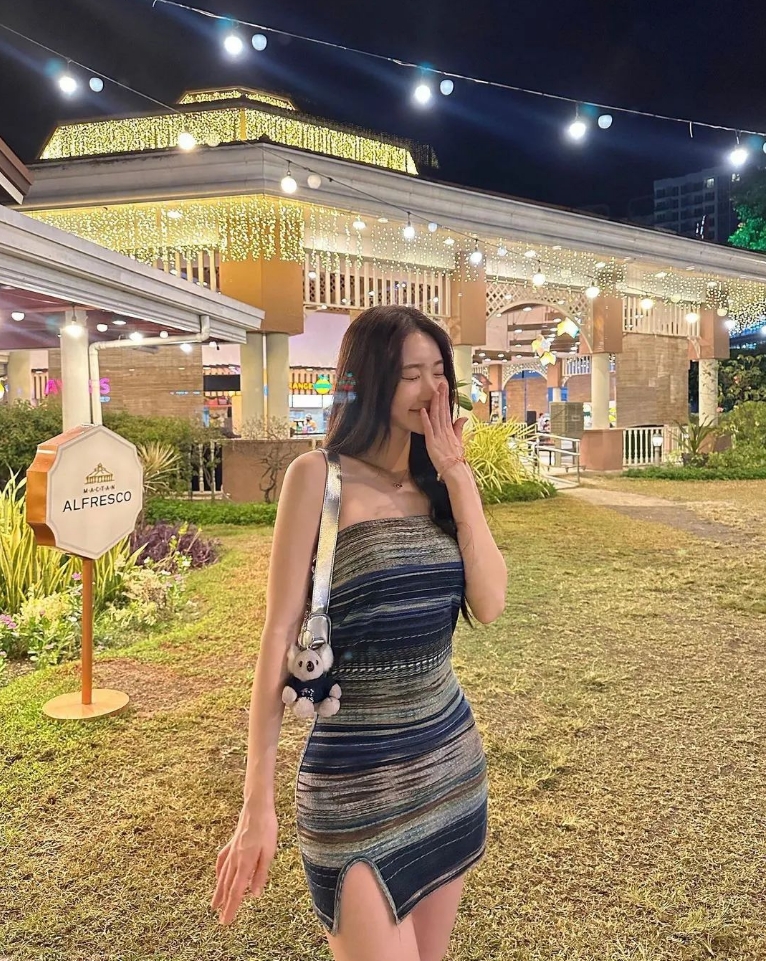 极品韩妹！完美腰臀比！这身材绝了