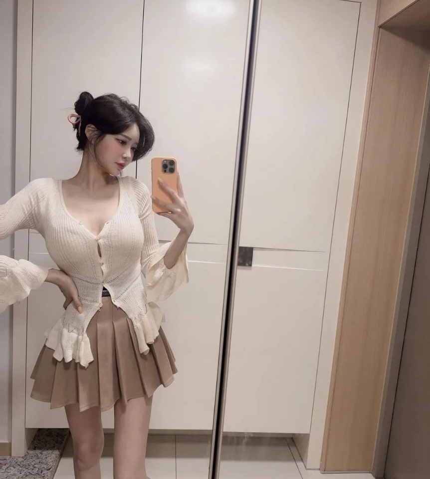 极品韩妹！完美腰臀！这身材绝了！真的好凶，完全顶不住！