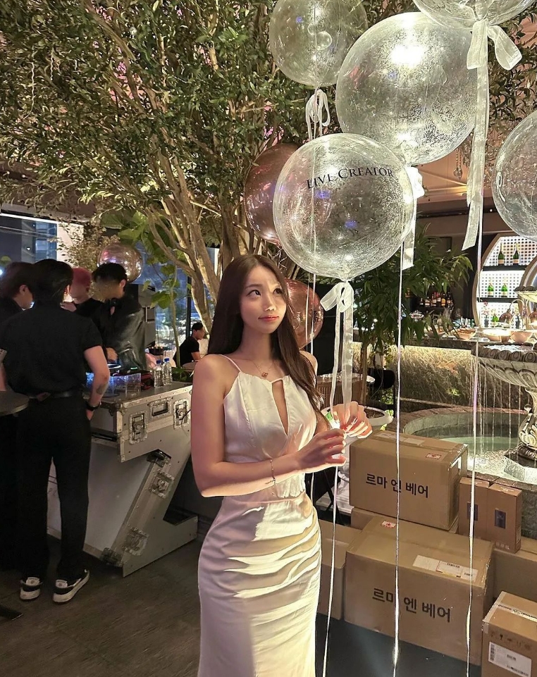 极品韩妹！完美腰臀比！这身材绝了
