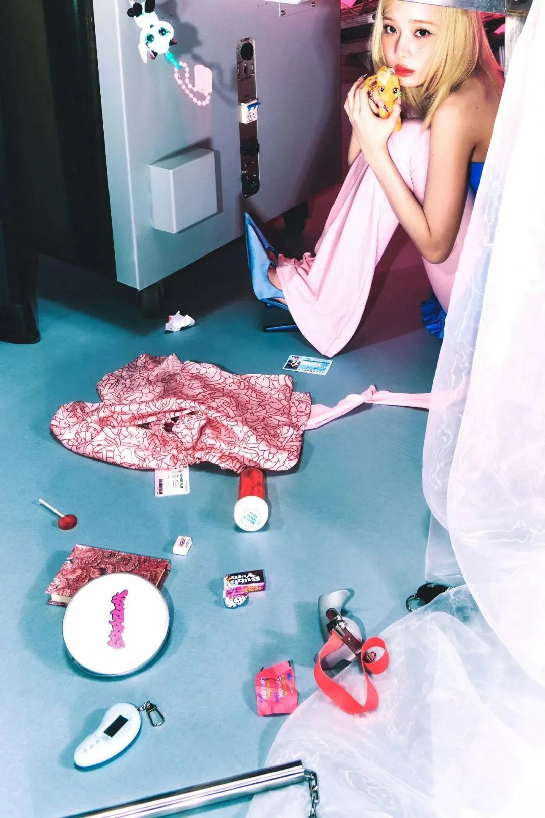Winter | ‘Hot Mess’ Teaser Images