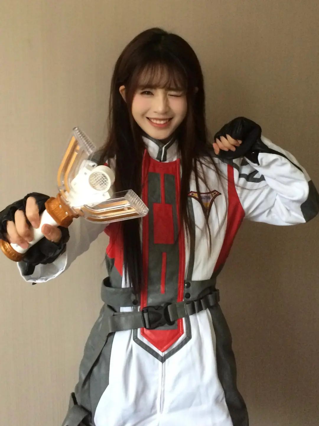 【cos】奥特曼队员，女网红黑丝身材，又可以相信光了！