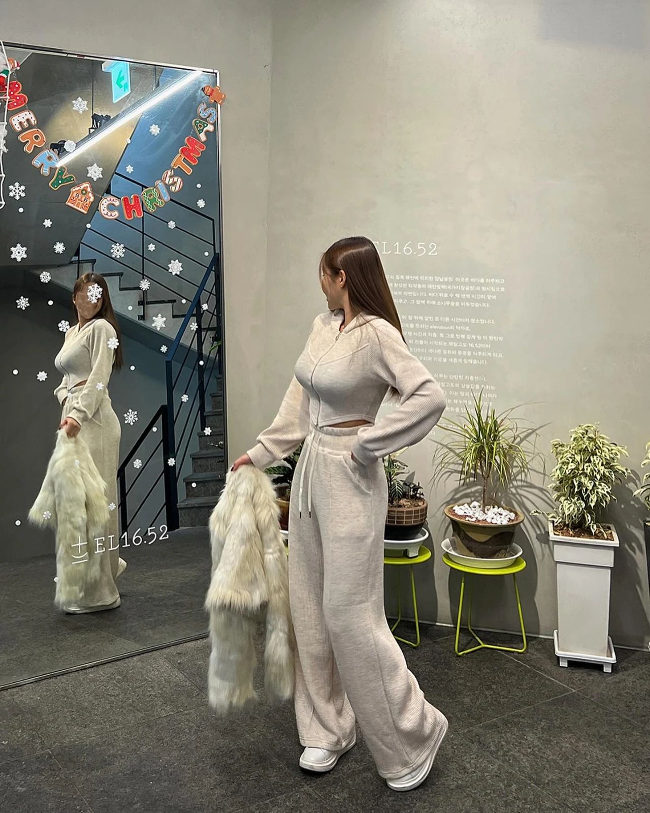 韩国网红老板娘，完美身材，干净清爽不油腻！